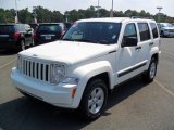 Stone White Jeep Liberty in 2009
