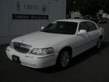 2009 Vibrant White Lincoln Town Car Signature Limited #34850886