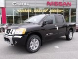 2010 Nissan Titan SE Crew Cab