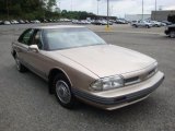 Oldsmobile Eighty-Eight 1993 Data, Info and Specs