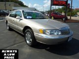 2002 Light Parchment Gold Metallic Lincoln Continental  #35551298