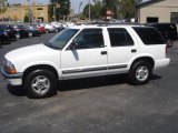 2001 Summit White Chevrolet Blazer LS 4x4 #35999455