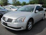 2004 Liquid Silver Metallic Nissan Maxima 3.5 SE #35999594