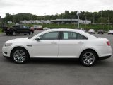 2011 White Platinum Tri-Coat Ford Taurus Limited #36063142
