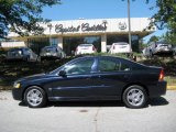 Magic Blue Metallic Volvo S60 in 2005