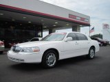 2010 Vibrant White Lincoln Town Car Signature Limited #36480308