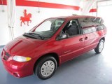 2000 Inferno Red Pearlcoat Dodge Grand Caravan SE #36621874