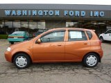 2004 Spicy Orange Chevrolet Aveo LS Hatchback #36622630