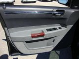 2005 Chrysler 300 C HEMI AWD Door Panel