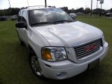 Summit White GMC Envoy in 2009