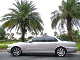 2004 Platinum Silver Metallic Jaguar XJ Vanden Plas #37125236
