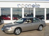 2000 Sandrift Beige Metallic Nissan Altima GXE #37225120