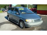 2000 Toyota Sienna LE