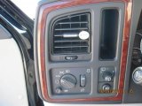 2004 Cadillac Escalade ESV AWD Platinum Edition Controls