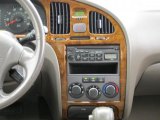 2006 Hyundai Elantra GLS Sedan Controls