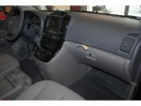 2011 Kia Sedona EX Dashboard