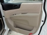 2008 Hyundai Entourage GLS Beige Interior