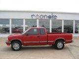 1998 Bright Red Chevrolet S10 LS Extended Cab 4x4 #38009915