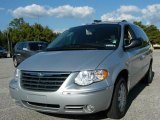 2006 Bright Silver Metallic Chrysler Town & Country Limited #38009792