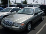 2004 Spruce Green Metallic Ford Crown Victoria LX #38077183