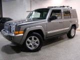 2007 Mineral Gray Metallic Jeep Commander Limited 4x4 #38076241