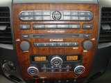 2008 Nissan Titan LE Crew Cab 4x4 Controls