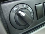 2007 Nissan Pathfinder SE 4x4 Controls