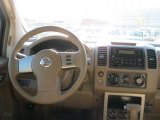 2005 Nissan Pathfinder XE 4x4 Dashboard