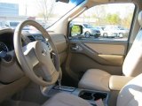 2005 Nissan Pathfinder XE 4x4 Desert Interior