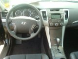 2009 Hyundai Sonata SE Dashboard