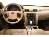 2005 Ford Five Hundred SE Dashboard