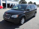 2008 Brilliant Black Crystal Pearlcoat Chrysler Town & Country Touring Signature Series #38475250