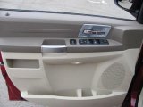 2008 Chrysler Town & Country Touring Door Panel