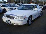 2003 Vibrant White Lincoln Town Car Executive #38622812