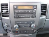 2009 Nissan Titan SE Crew Cab 4x4 Controls