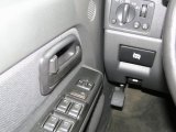 2005 Chevrolet Colorado LS Crew Cab Controls
