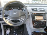 2011 Mercedes-Benz R 350 BlueTEC 4Matic Dashboard