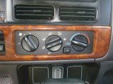 1996 Jeep Grand Cherokee Laredo 4x4 Controls