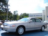 2003 Lincoln Town Car Signature
