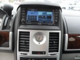 2010 Chrysler Town & Country Touring Navigation