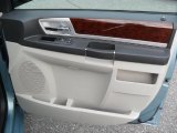 2010 Chrysler Town & Country Touring Door Panel
