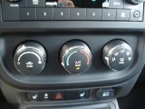 2011 Jeep Patriot Latitude 4x4 Controls
