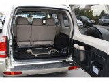 2005 Mitsubishi Montero Limited 4x4 Trunk