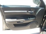 2010 Dodge Charger SXT Door Panel