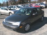 2005 Liquid Grey Metallic Ford Focus ZX4 SE Sedan #39148876