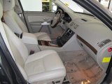 2005 Volvo XC90 V8 AWD Taupe/Light Taupe Interior