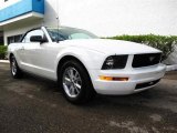 2008 Performance White Ford Mustang V6 Deluxe Convertible #39148193