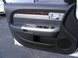 2009 Chrysler Sebring Touring Sedan Door Panel