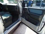 2004 Nissan Titan SE King Cab Door Panel