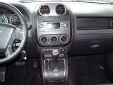 2009 Jeep Patriot Limited 4x4 Controls